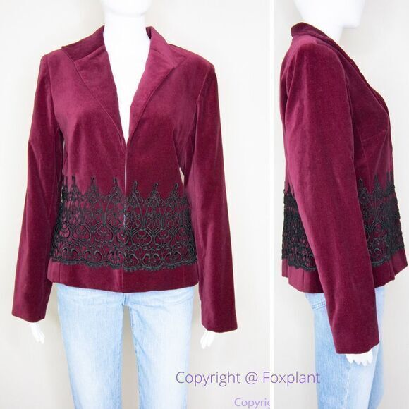 Maggy London 100% cotton embossment burgundy velvet blazer jacket, size 10 - Picture 2 of 16